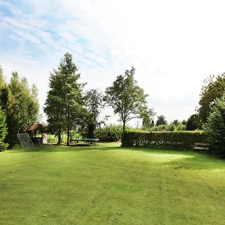 Atmospheric In On A Golf Course Holiday home